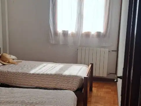 Schlafzimmer von Wohnung zum Verkauf in Ezcaray mit Parkett, Abstellraum und Möbliert