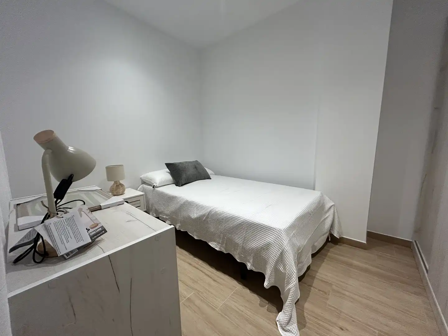 Piso de alquiler en Calle Vicente Blasco Ibáñez, 12, Plaza Castelar - Mercado Central Habitación de Piso de alquiler en Elda con Aire acondicionado, Parquet y Amueblado