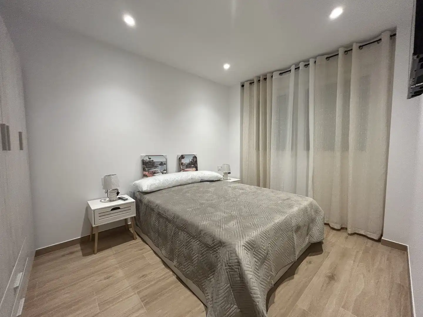 Piso de alquiler en Calle Vicente Blasco Ibáñez, 12, Plaza Castelar - Mercado Central Habitación de Piso de alquiler en Elda con Aire acondicionado, Parquet y Amueblado
