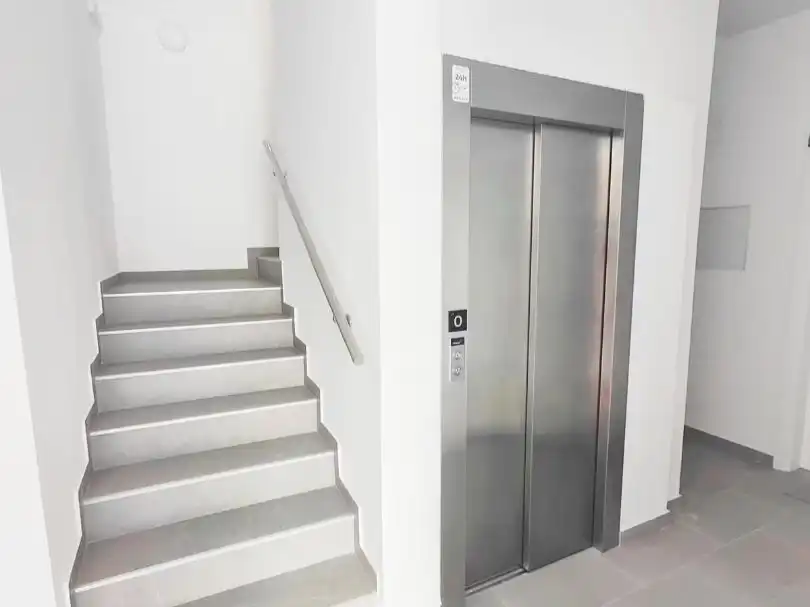 Flat for rent in Sevilla  with Air Conditioner, Heating and Parquet flooring