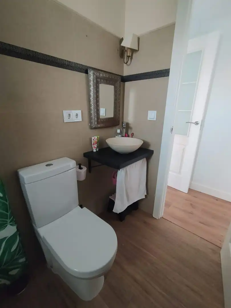Flat for sale in Calle Alfonso de Orleans, 3, Utrera Bathroom of Flat for sale in Utrera with Air Conditioner, Terrace and Balcony