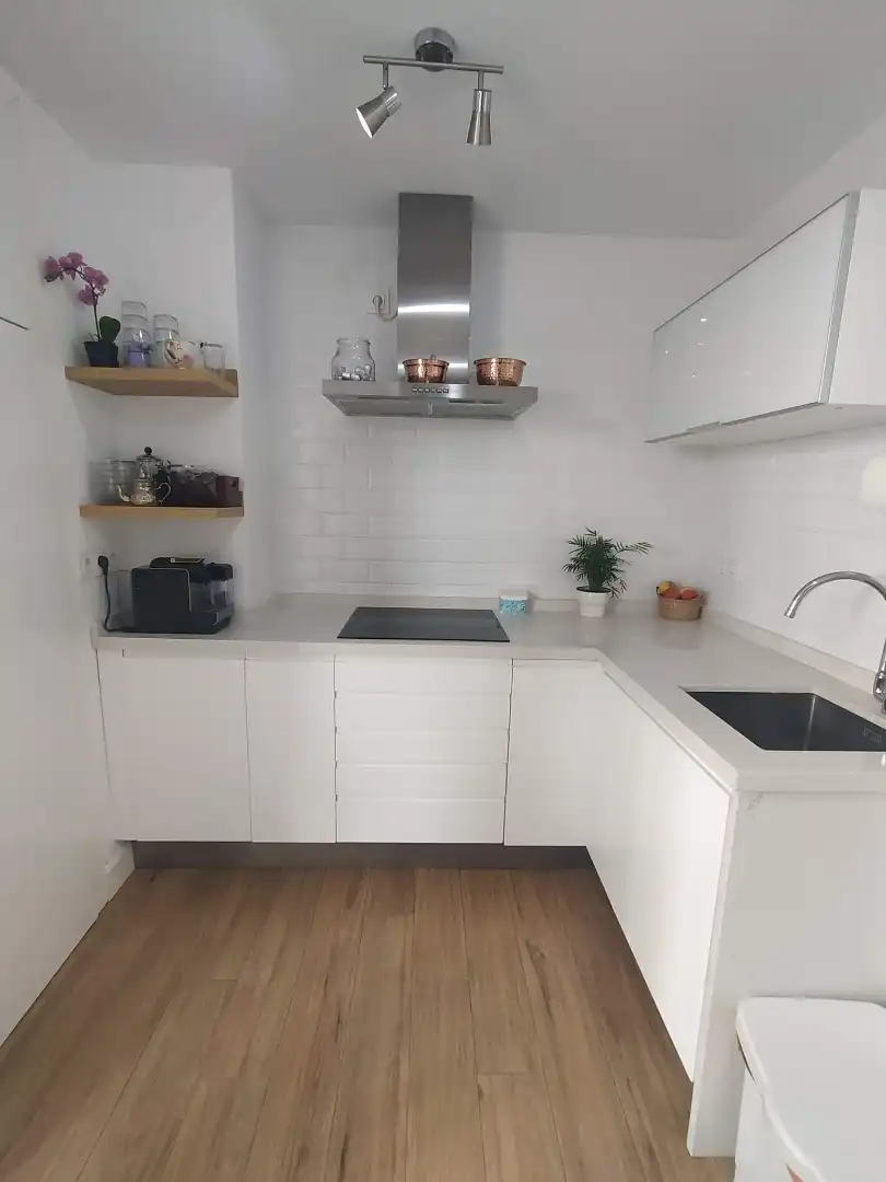 Flat for sale in Calle Alfonso de Orleans, 3, Utrera Kitchen of Flat for sale in Utrera with Air Conditioner, Terrace and Balcony