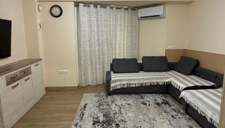 Flat for sale in Calle Pirineos, 15, La Calzada - La Florida, Sevilla Capital - image 1 Photo 1 of Flat for sale in Calle Pirineos, 15, La Calzada - La Florida, Sevilla Capital