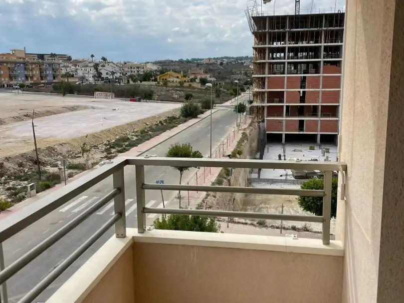 Vista exterior de Pis en venda en San Miguel de Salinas amb Aire condicionat, Calefacció i Terrassa
