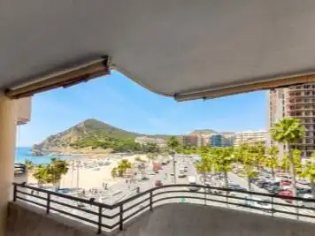 Piso de alquiler en Avinguda de la Marina Baixa, 16, Cala de Finestrat Vista exterior de Piso de alquiler en Finestrat con Aire acondicionado, Calefacción y Terraza