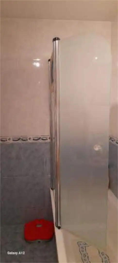 Piso en venta en Vilagarcía Baño de Piso en venta en Vilagarcía de Arousa con Calefacción, Trastero y Amueblado