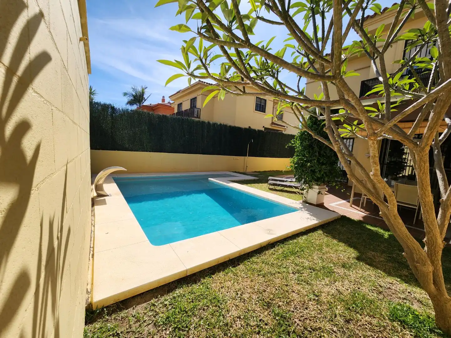 Casa o chalet en venta en Calle Rafael Farina, 17, Pinos de Alhaurín