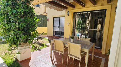 Casa o chalet en venta en Calle Rafael Farina, 17, Pinos de Alhaurín, Alhaurín de la Torre - imagen 2 Foto 2 de Casa o chalet en venta en Calle Rafael Farina, 17, Pinos de Alhaurín, Alhaurín de la Torre