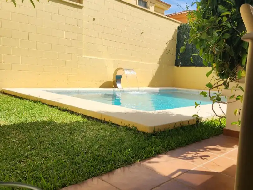 Casa o chalet en venta en Calle Rafael Farina, 17, Pinos de Alhaurín