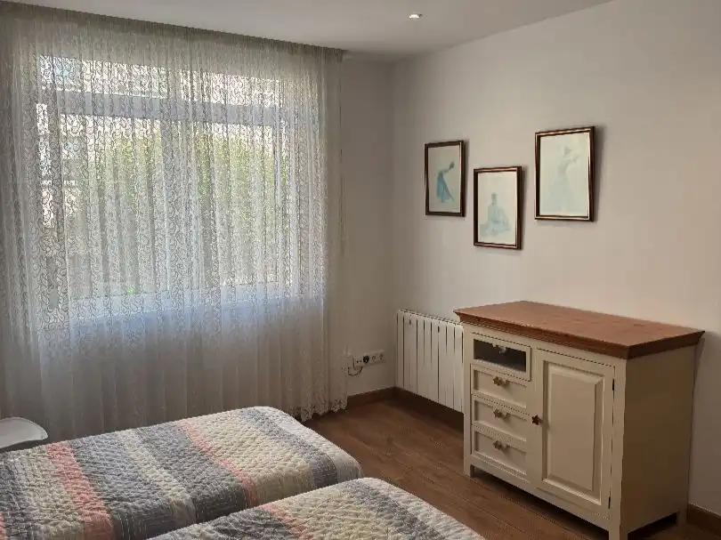Ground floor for rent in Estrada de Castela, 228, Zona Ultramar Ground floor for rent in Estrada de Castela, 228, Zona Ultramar