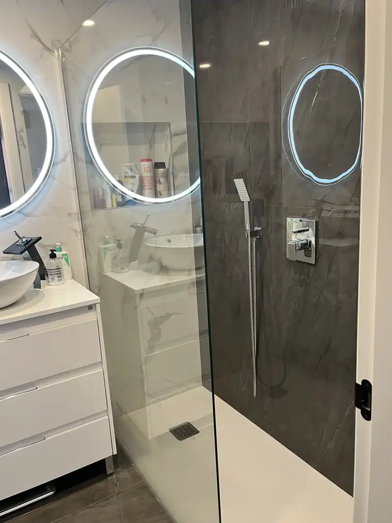 Baño de Piso en venta en Castellón de la Plana / Castelló de la Plana con Aire acondicionado