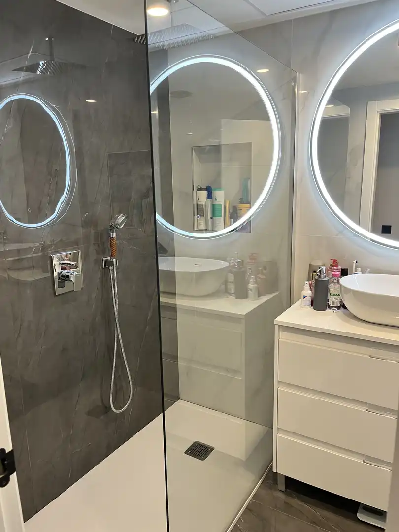 Baño de Piso en venta en Castellón de la Plana / Castelló de la Plana con Aire acondicionado