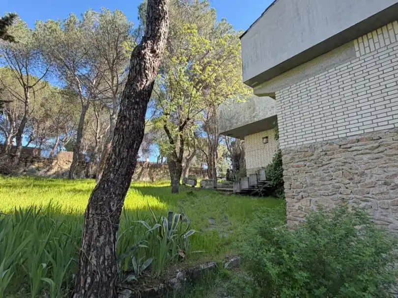 Exterior view of Houses for sale in Las Rozas de Madrid  with Heating, Private garden and Storage room
