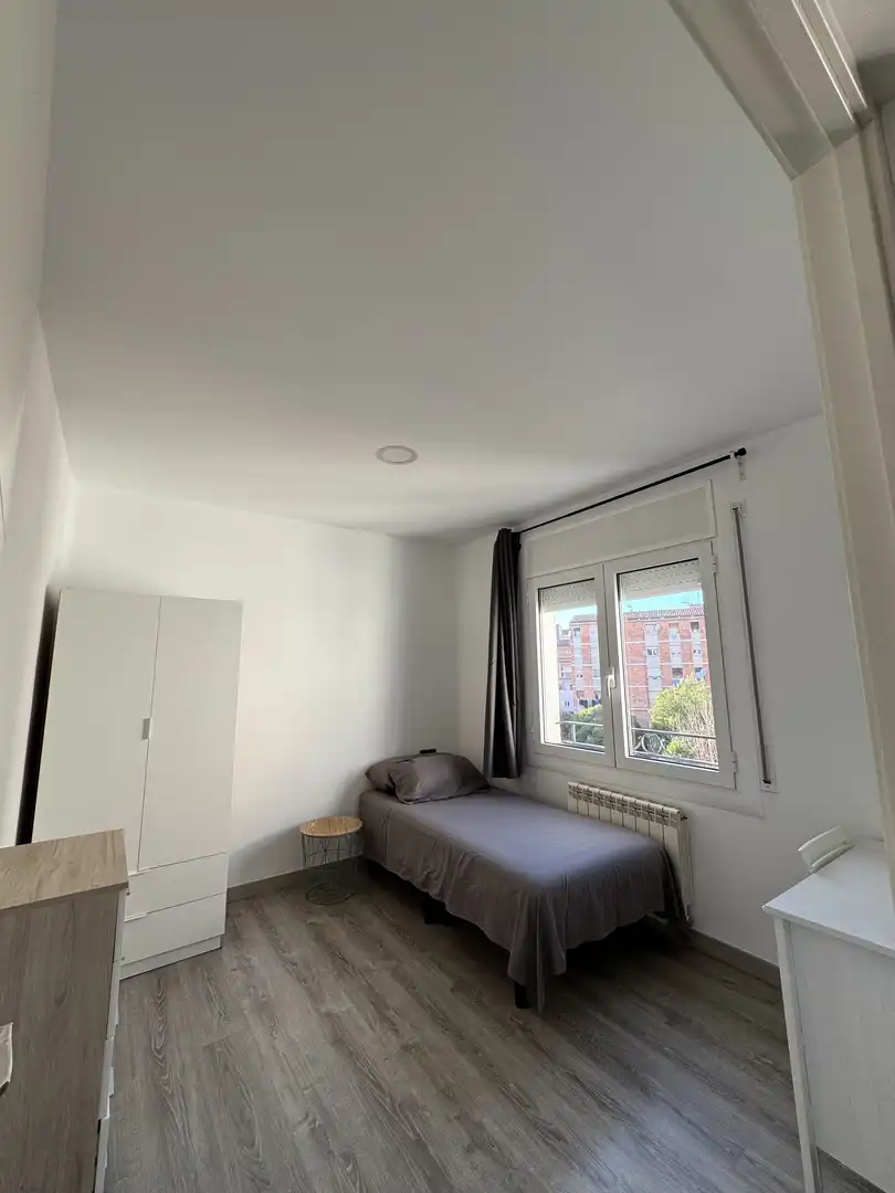 Room in Carrer de Lluís Millet, 10, Bases de Manresa - Carretera de Santpedor Room in Carrer de Lluís Millet, 10, Bases de Manresa - Carretera de Santpedor