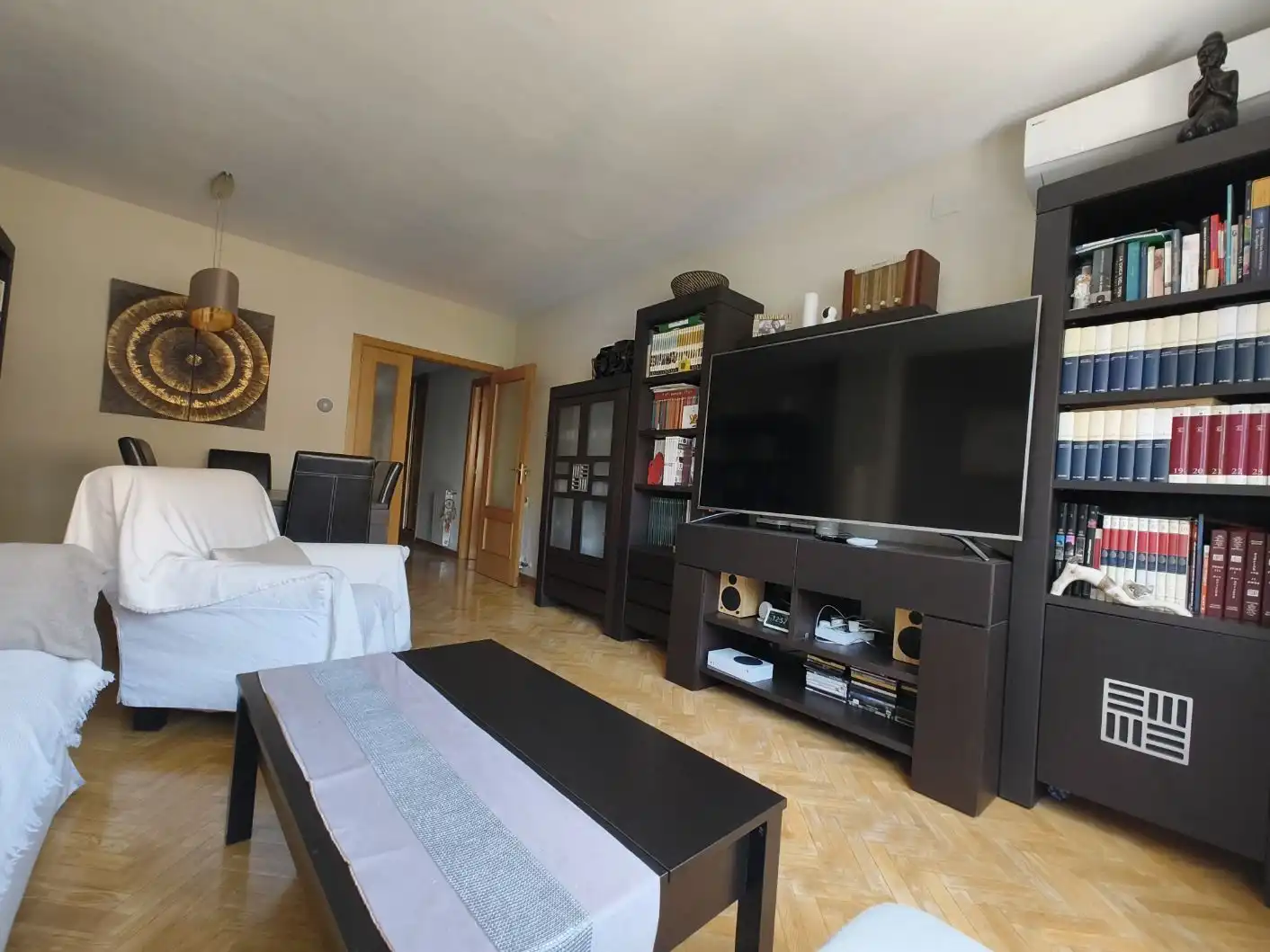 Pis en venda a Calle de Miguel Ángel Asturias, 1, Sanchinarro Sala d'estar de Pis en venda en Madrid amb Aire condicionat, Calefacció i Parquet
