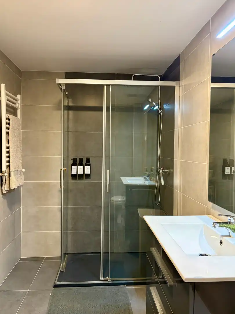Bathroom of Flat for sale in Valdemoro  with Air Conditioner, Heating and Private garden