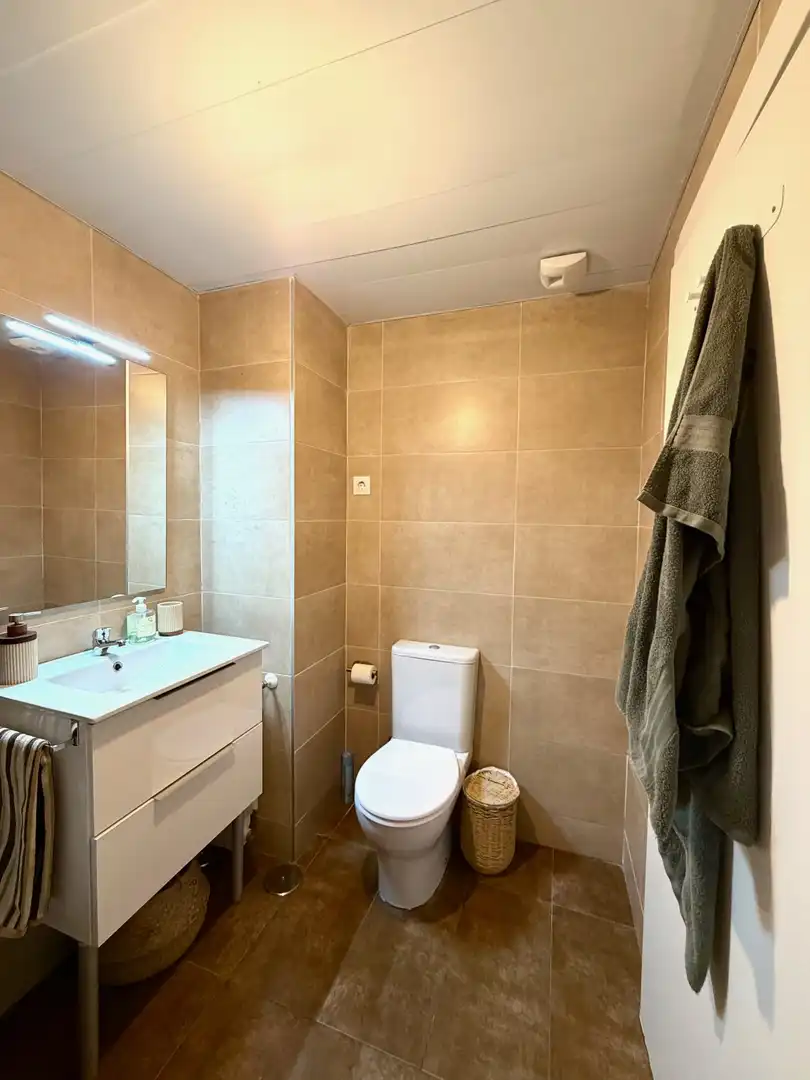 Bathroom of Flat for sale in Valdemoro  with Air Conditioner, Heating and Private garden