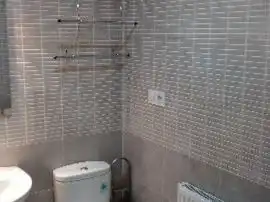 Flat for rent in Calle de Persiles y Segismunda, 6, Los Molinos Bathroom of Flat for rent in Getafe with Heating and Community parking