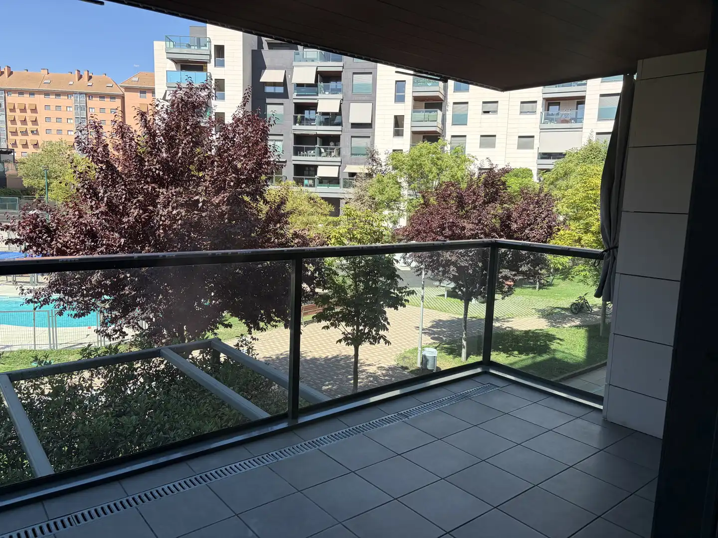 Pis de lloguer a Calle de Cirauqui, 6, Las Tablas Terrassa de Pis de lloguer en Madrid amb Aire condicionat, Calefacció i Jardí privat
