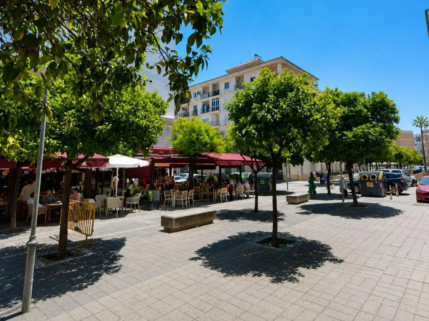 Piso en venta en Plaza del Caballo, 5, Parque Avenida Vista exterior de Piso en venta en Jerez de la Frontera con Aire acondicionado, Calefacción y Parking comunitario