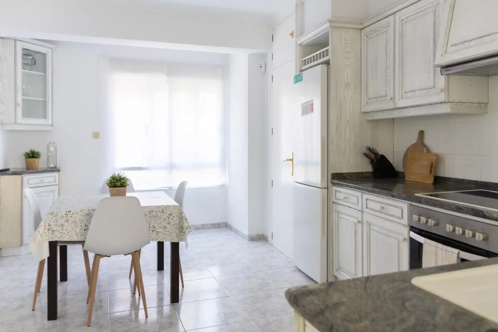Cocina de Piso de alquiler en Vila-real con Aire acondicionado y Amueblado