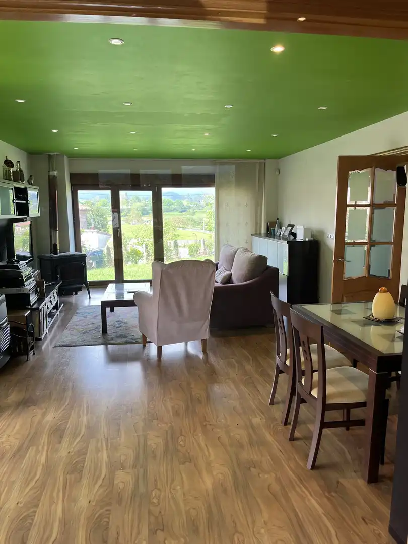 Casa o chalet en venta en Barrio Caviedes, Valdáliga Sala de estar de Casa o chalet en venta en Valdáliga con Aire acondicionado, Calefacción y Jardín privado
