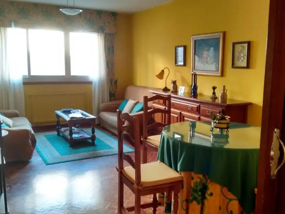 Room in Rúa de Salamanca, 6, Praza Independencia