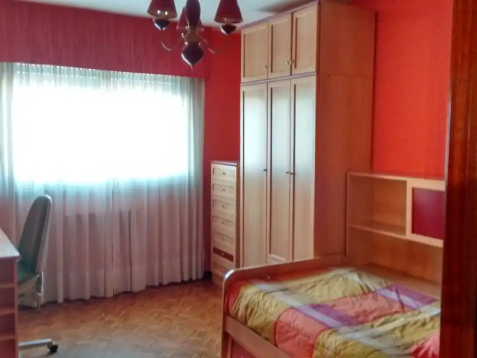 Room in Rúa de Salamanca, 6, Praza Independencia
