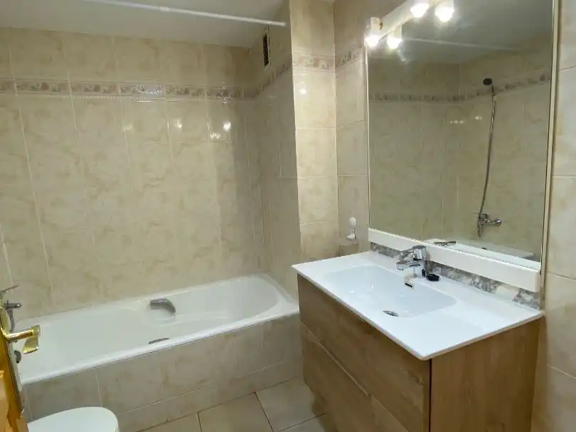 Bathroom of Flat for rent in Calamocha  with Heating and Furnished