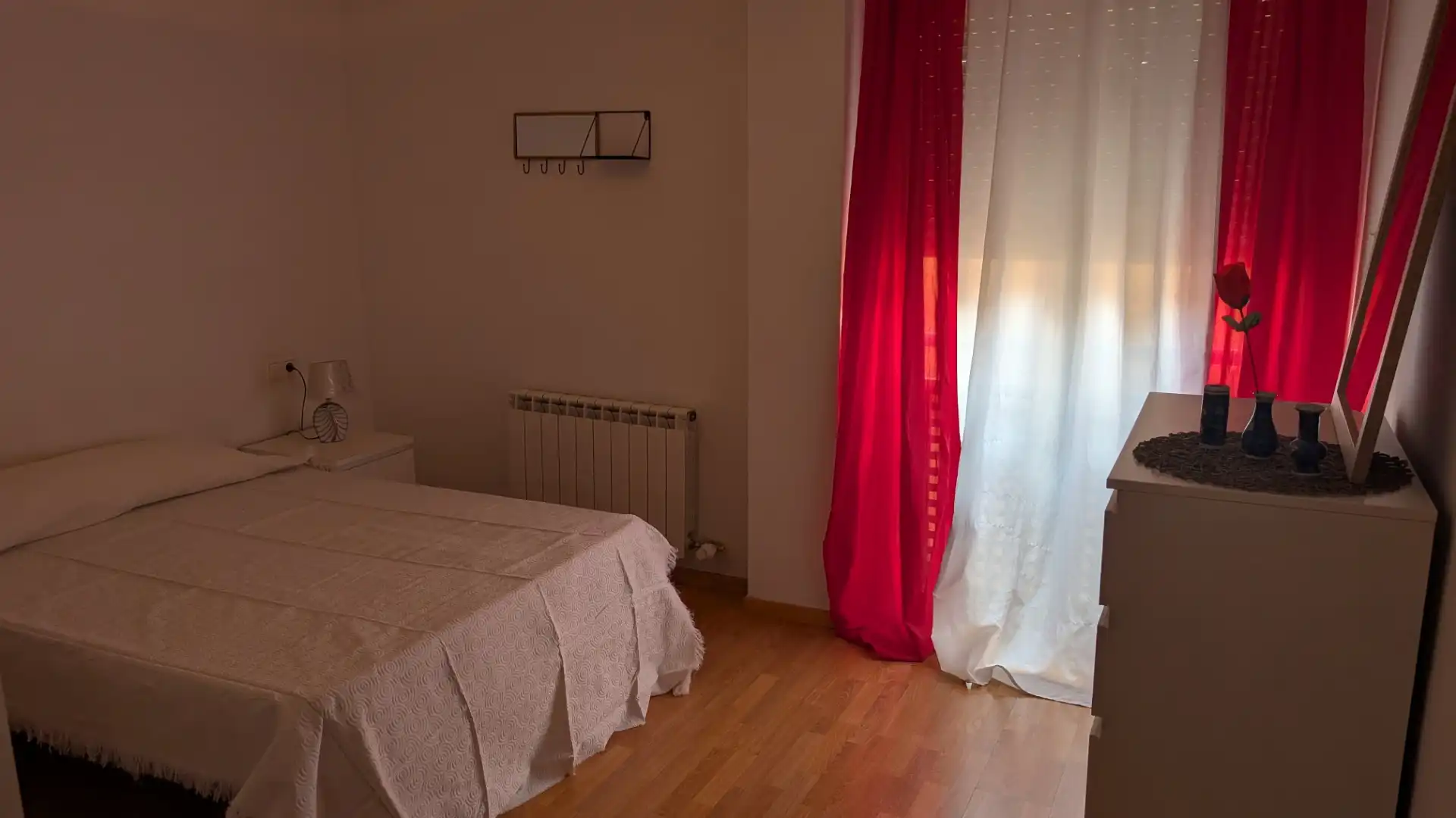 Habitación de Piso de alquiler en Gójar con Calefacción, Jardín privado y Parquet