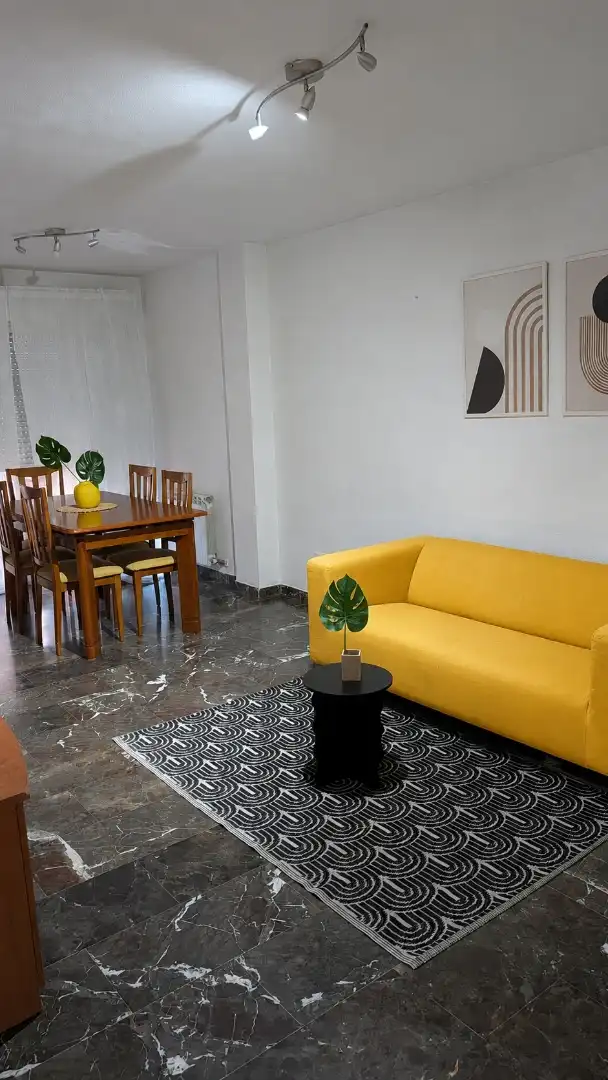 Sala de estar de Piso de alquiler en Gójar con Calefacción, Jardín privado y Parquet