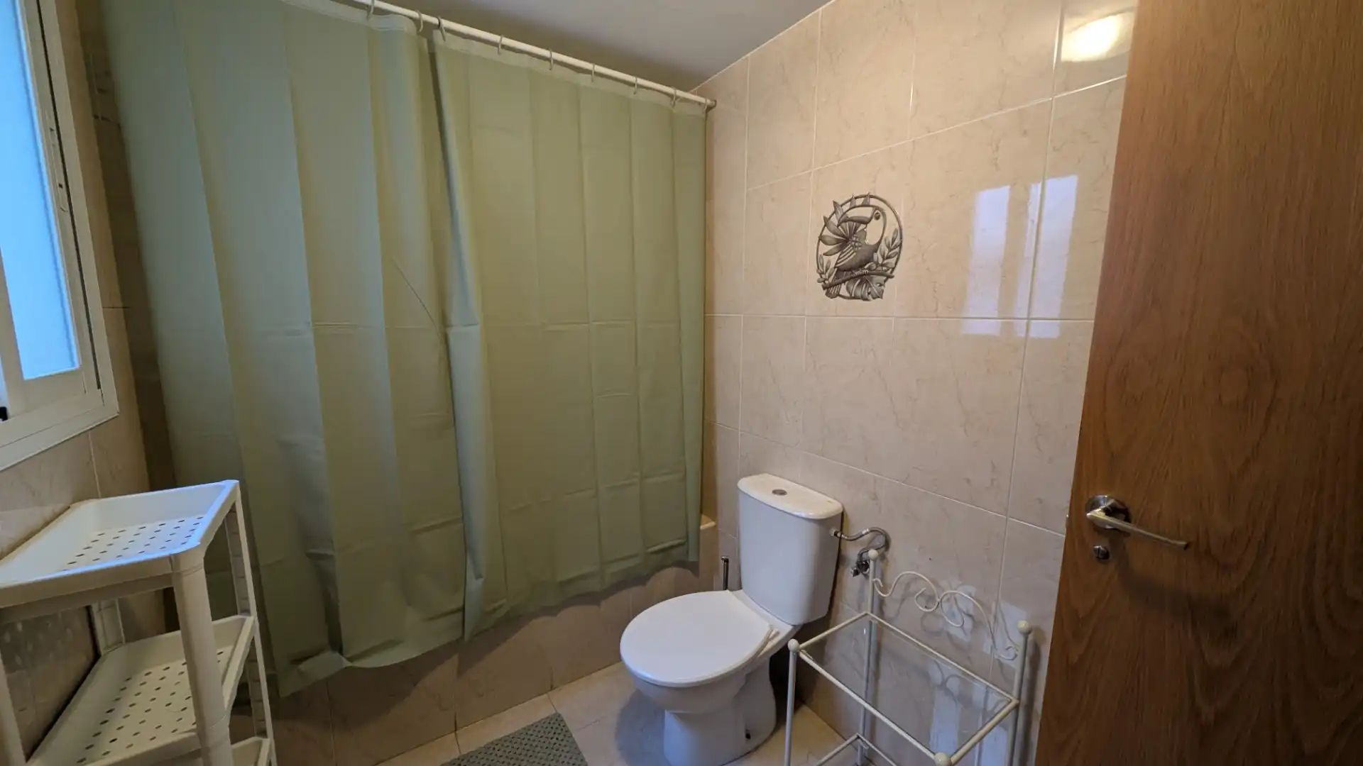 Baño de Piso de alquiler en Gójar con Calefacción, Jardín privado y Parquet