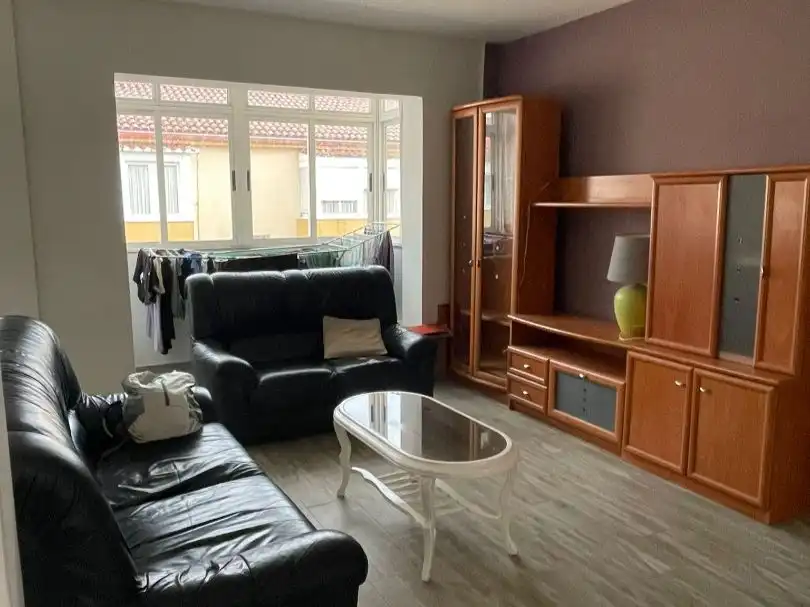 Living room of Flat for rent in Santiago de Compostela   with Heating, Terrace and Furnished