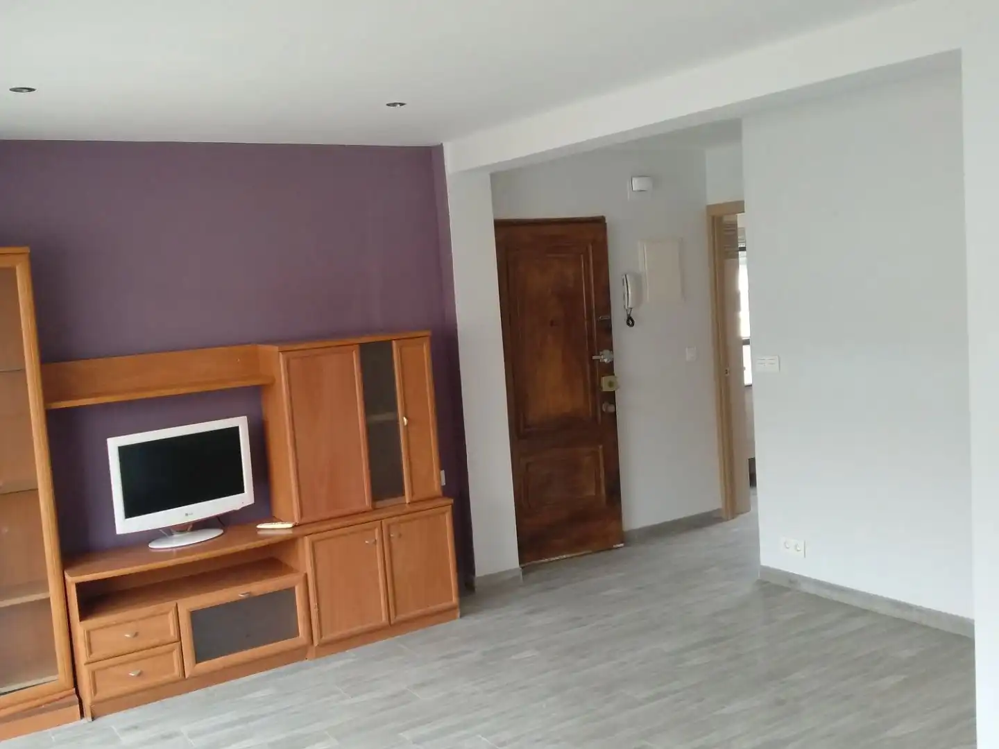 Living room of Flat for rent in Santiago de Compostela   with Heating, Terrace and Furnished
