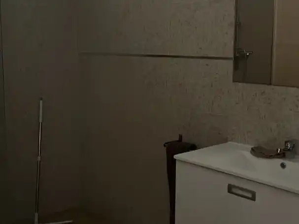 Baño de Piso de alquiler en Elche / Elx con Terraza, Amueblado y Parking comunitario