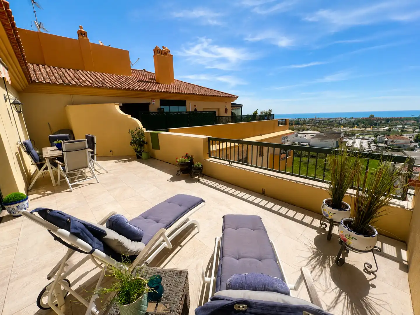 Àtic en venda a Poligono Urpsp9, 4m, San Pedro de Alcántara Terrassa de Àtic en venda en Marbella amb Aire condicionat, Terrassa i Piscina