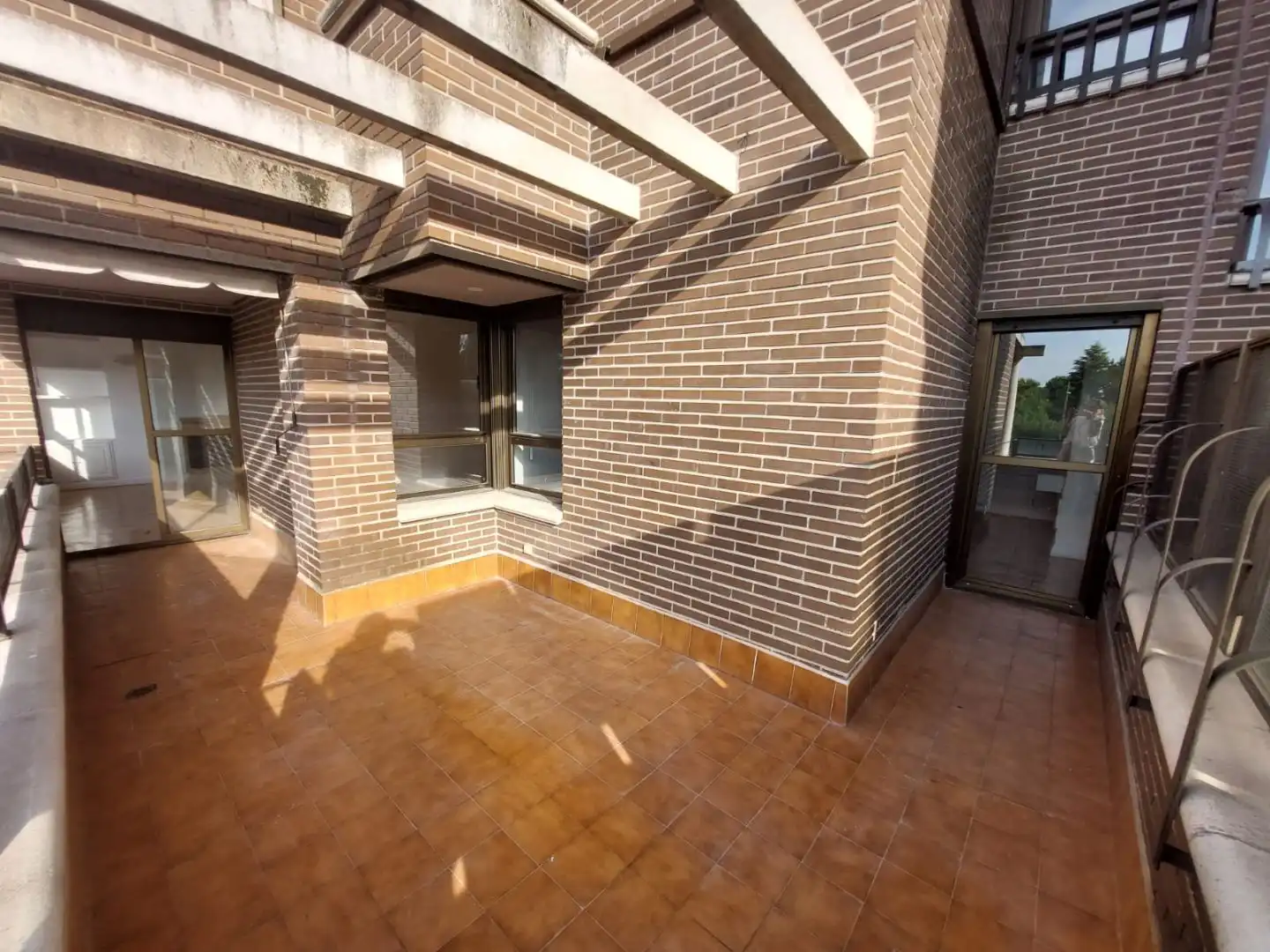 Terraza de Piso de alquiler en Pozuelo de Alarcón con Terraza y Piscina