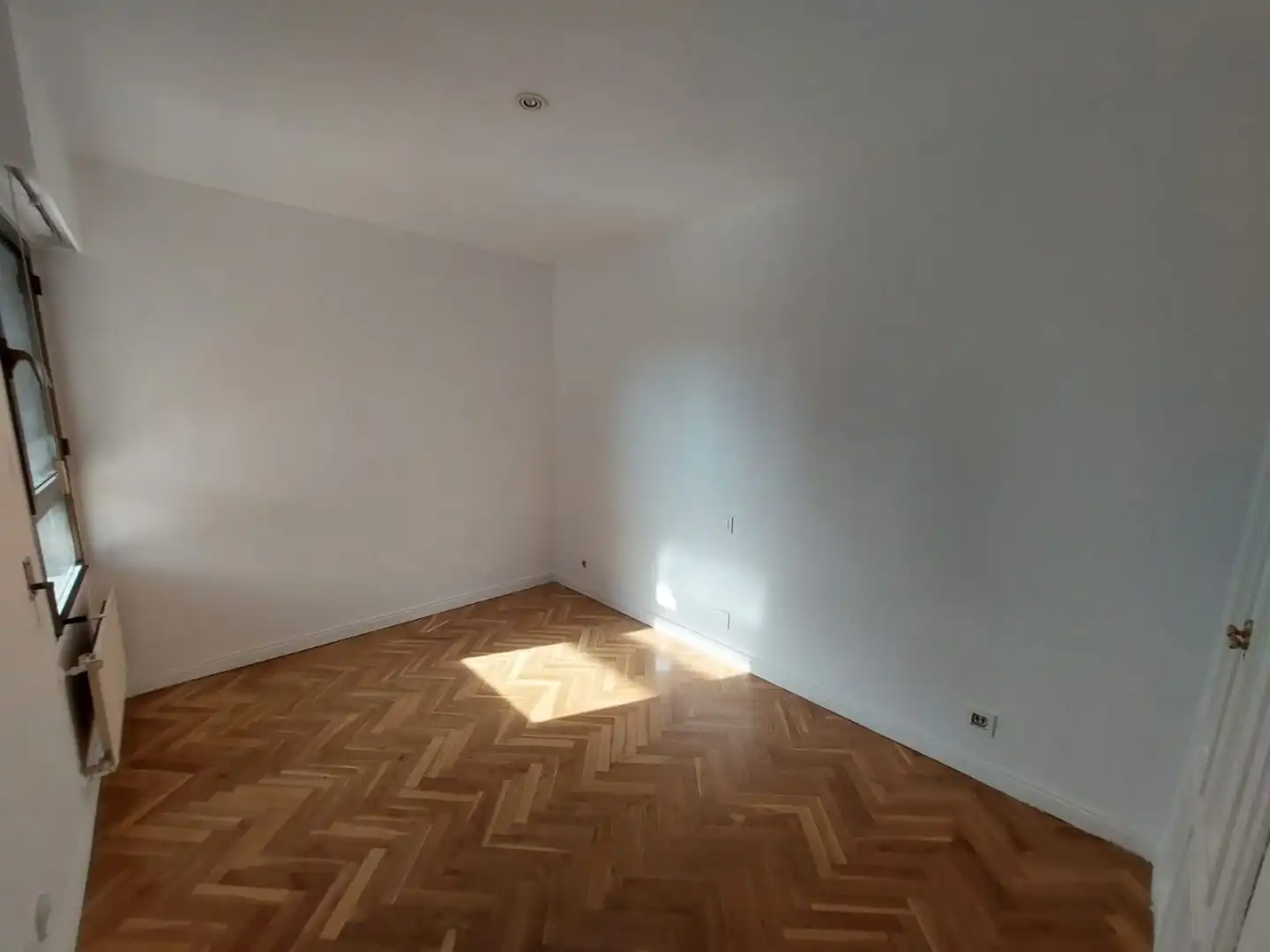 Habitación de Piso de alquiler en Pozuelo de Alarcón con Terraza y Piscina