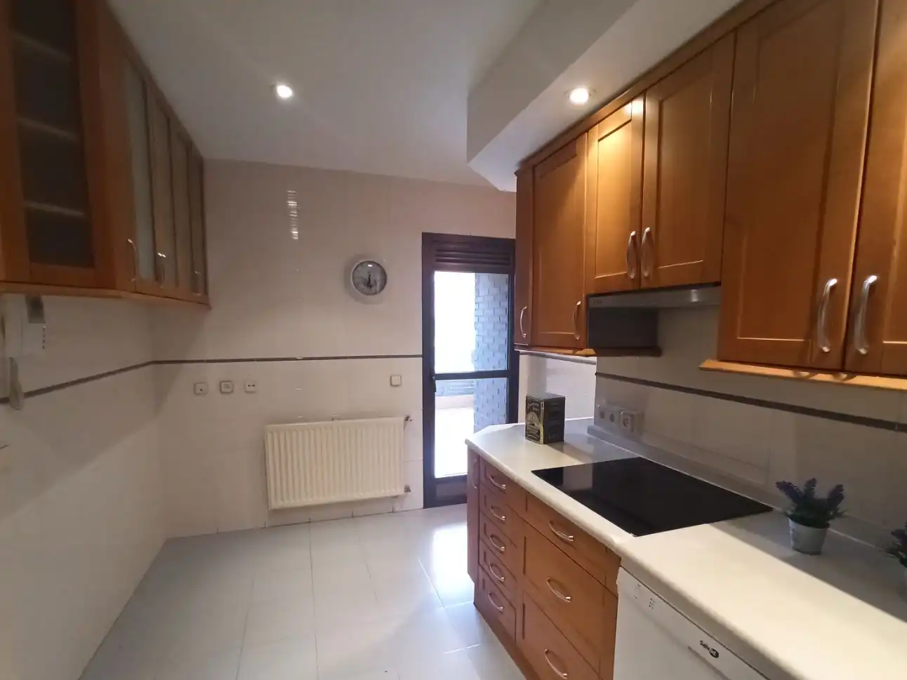 Cocina de Piso de alquiler en Pozuelo de Alarcón con Terraza y Piscina