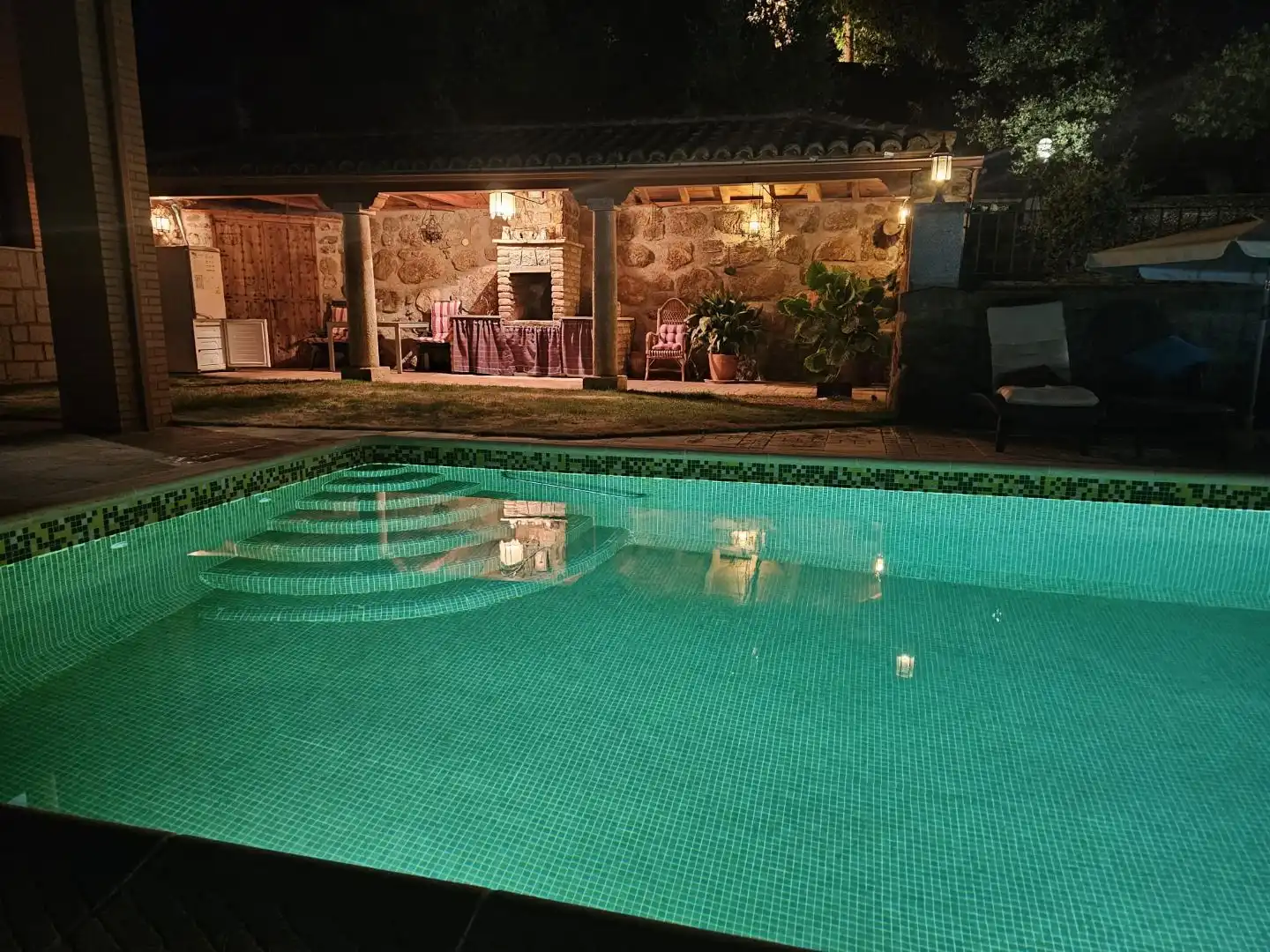 Flat for rent in Los Cigarrales-La Bastida Swimming pool of Flat for rent in Toledo with Air Conditioner, Heating and Private garden