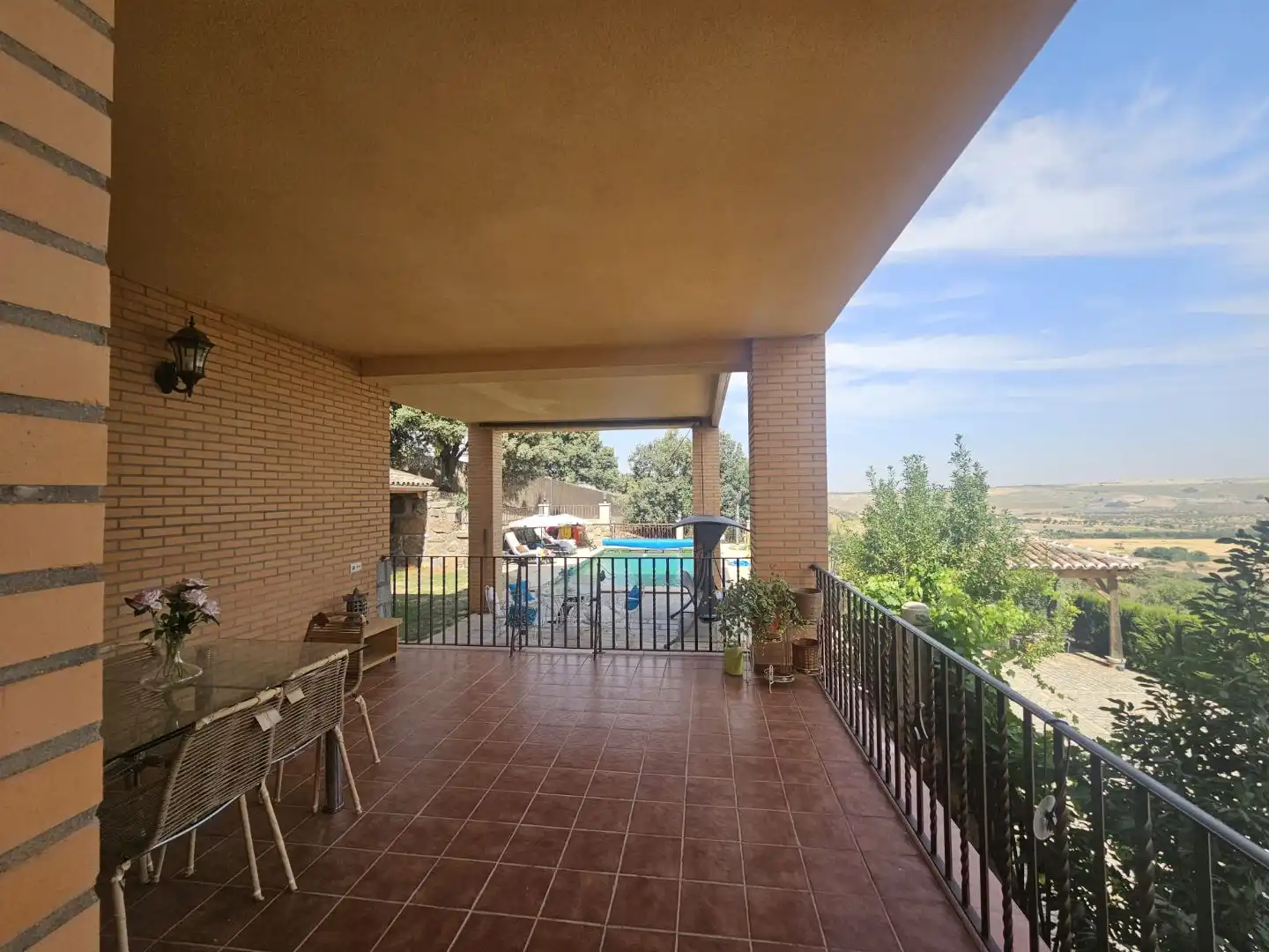 Flat for rent in Los Cigarrales-La Bastida Terrace of Flat for rent in Toledo with Air Conditioner, Heating and Private garden