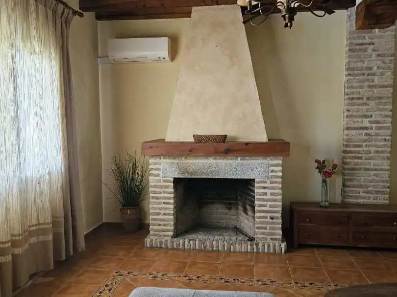 Flat for rent in Los Cigarrales-La Bastida Living room of Flat for rent in Toledo with Air Conditioner, Heating and Private garden
