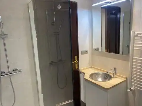 Piso de alquiler en Calle Estadio, 3, Plaza de Toros Baño de Piso de alquiler en Valladolid Capital con Terraza, Piscina y Balcón