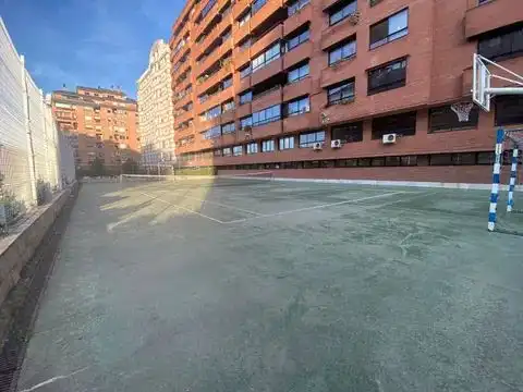 Piso de alquiler en Calle Estadio, 3, Plaza de Toros Parking de Piso de alquiler en Valladolid Capital con Terraza, Piscina y Balcón