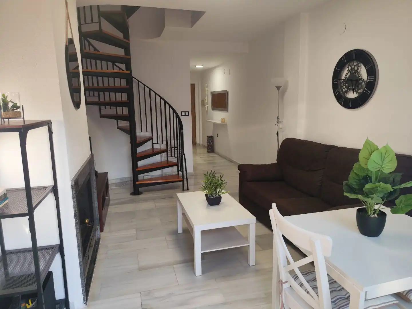 Sala de estar de Piso de alquiler en Granada con Calefacción, Terraza y Amueblado