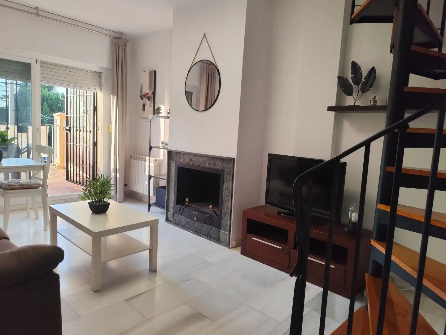 Sala de estar de Piso de alquiler en Granada con Calefacción, Terraza y Amueblado