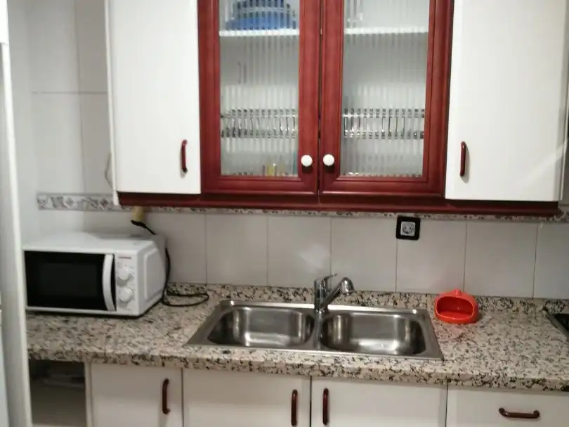 Cocina de Piso de alquiler en Granada con Calefacción, Terraza y Amueblado