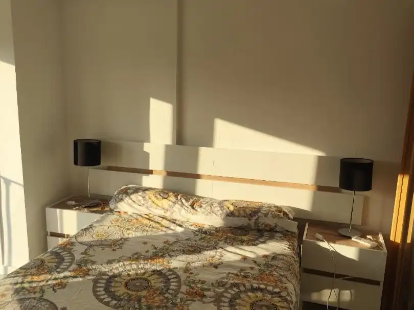 Habitación de Piso de alquiler en Granada con Calefacción, Terraza y Amueblado