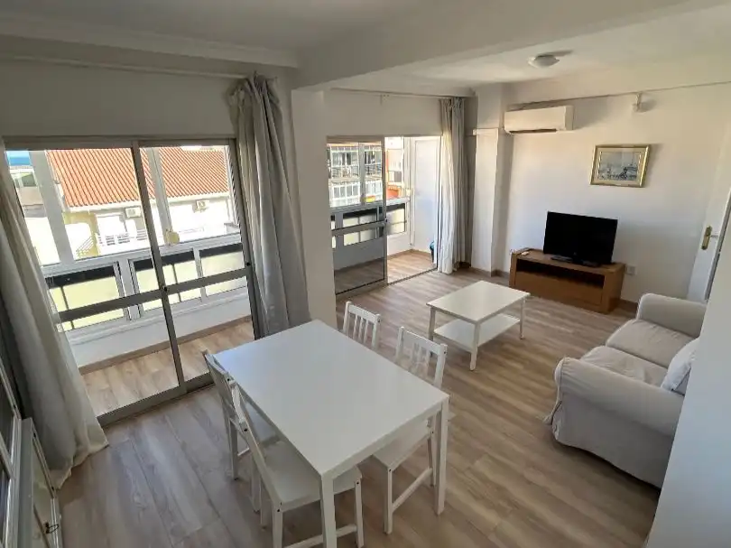 Flat for sale in Calle Héroe de Sostoa, 152, La Luz - El Torcal Living room of Flat for sale in Málaga with Air Conditioner, Parquet flooring and Terrace