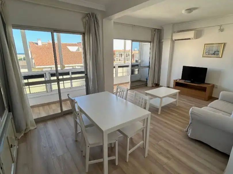 Flat for sale in Calle Héroe de Sostoa, 152, La Luz - El Torcal Dining room of Flat for sale in Málaga with Air Conditioner, Parquet flooring and Terrace